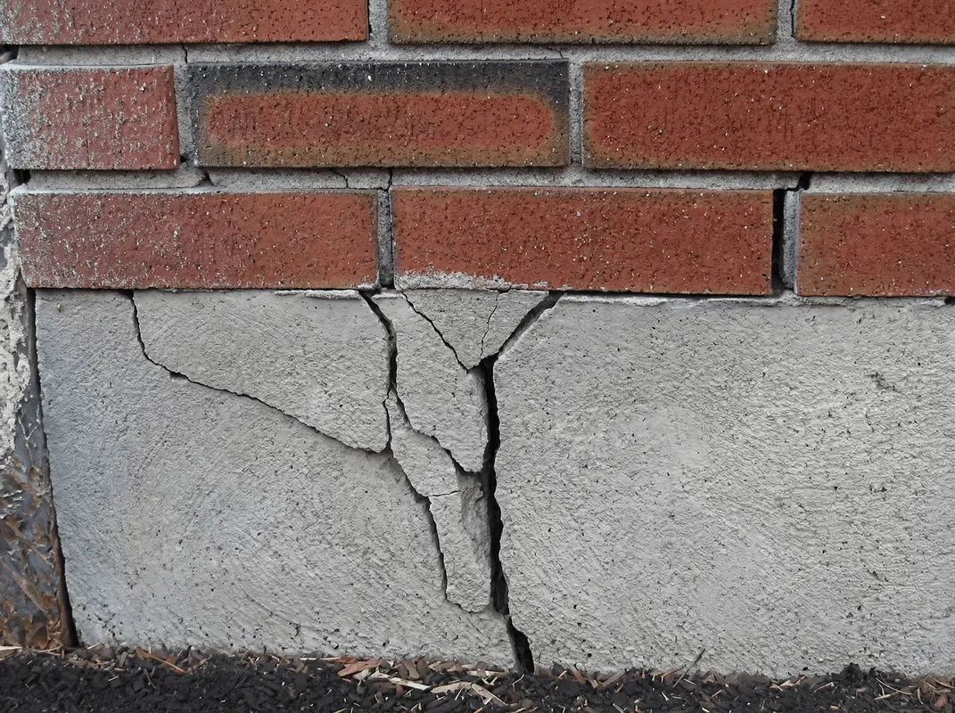 Concrete foundation with serious structural damage in Henderson, NV