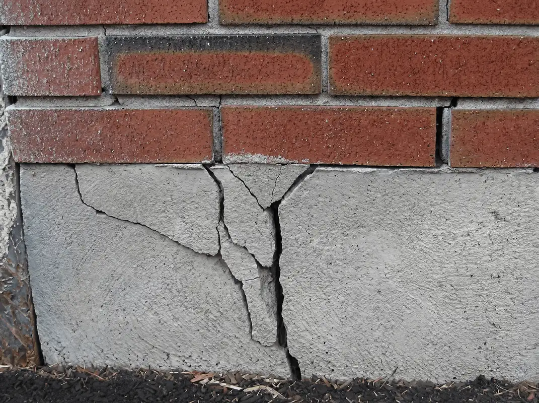 Concrete foundation with serious structural damage in Henderson, NV
